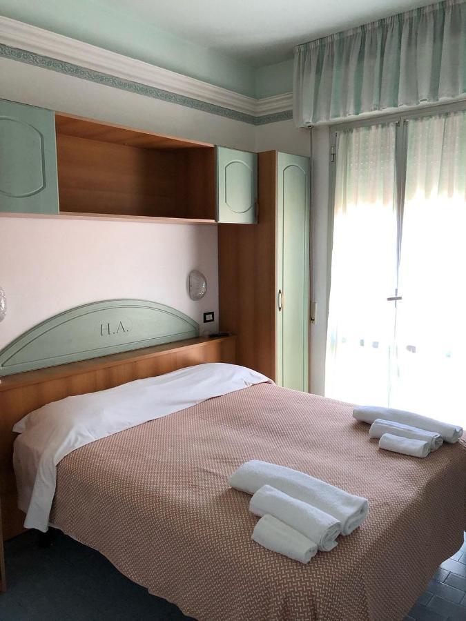 Hotel Augustus Gatteo a Mare Exteriör bild