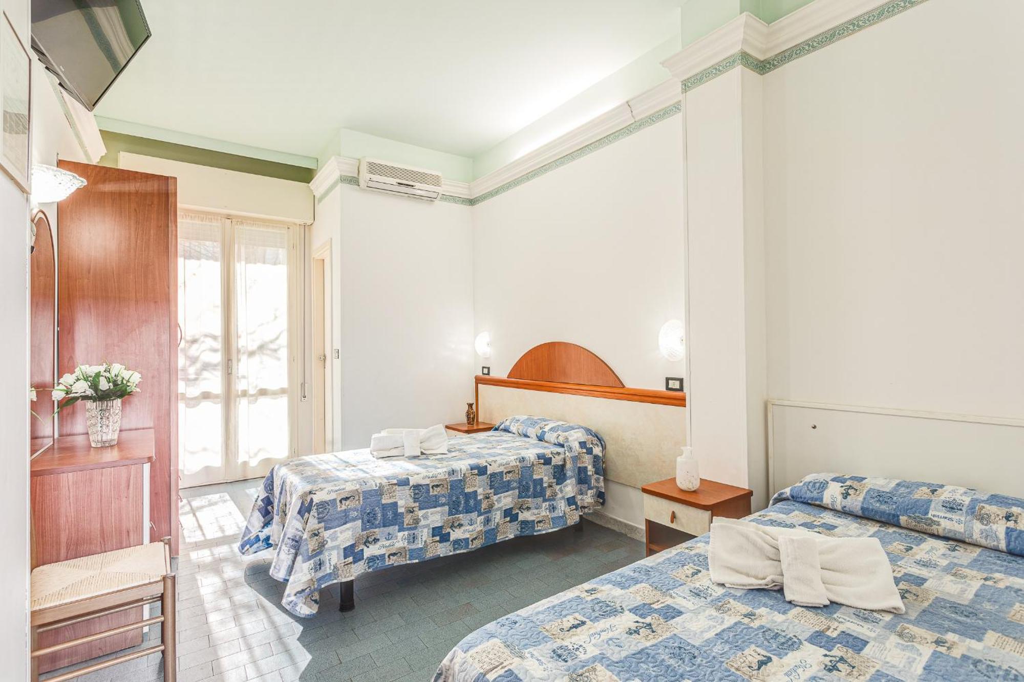Hotel Augustus Gatteo a Mare Exteriör bild