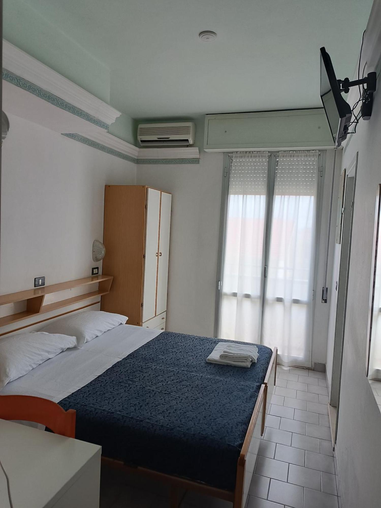 Hotel Augustus Gatteo a Mare Exteriör bild